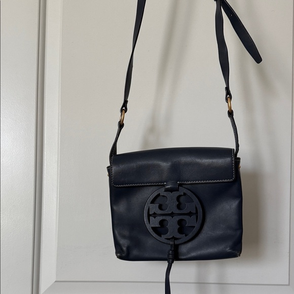Tory Burch Navy Leather Logo Crossbody - Picture 2 of 4